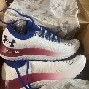 Brand New Women’s sz 8 UA Flow Velocity SE DS. 3025987-100